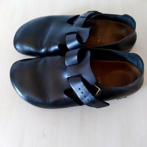 Birkenstock London Oiled Leather Clogs